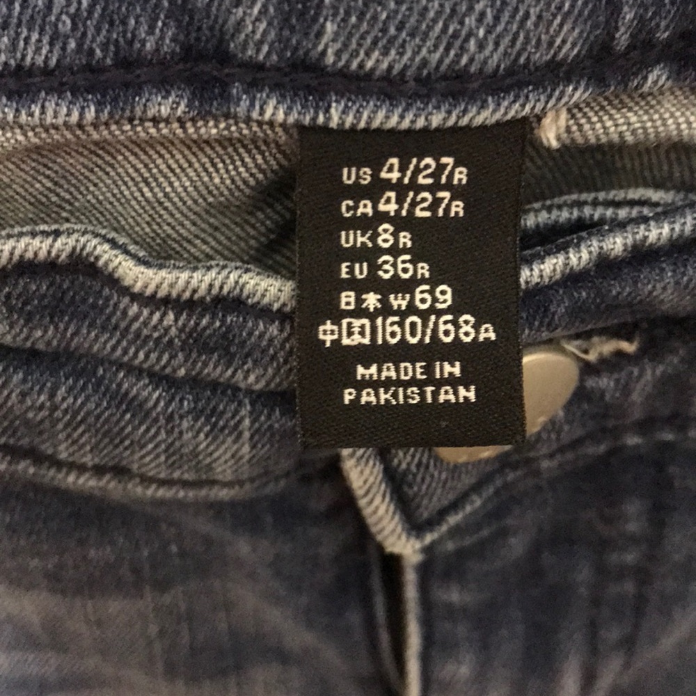 Gap light wash skinny jeans - Picture 3 of 4